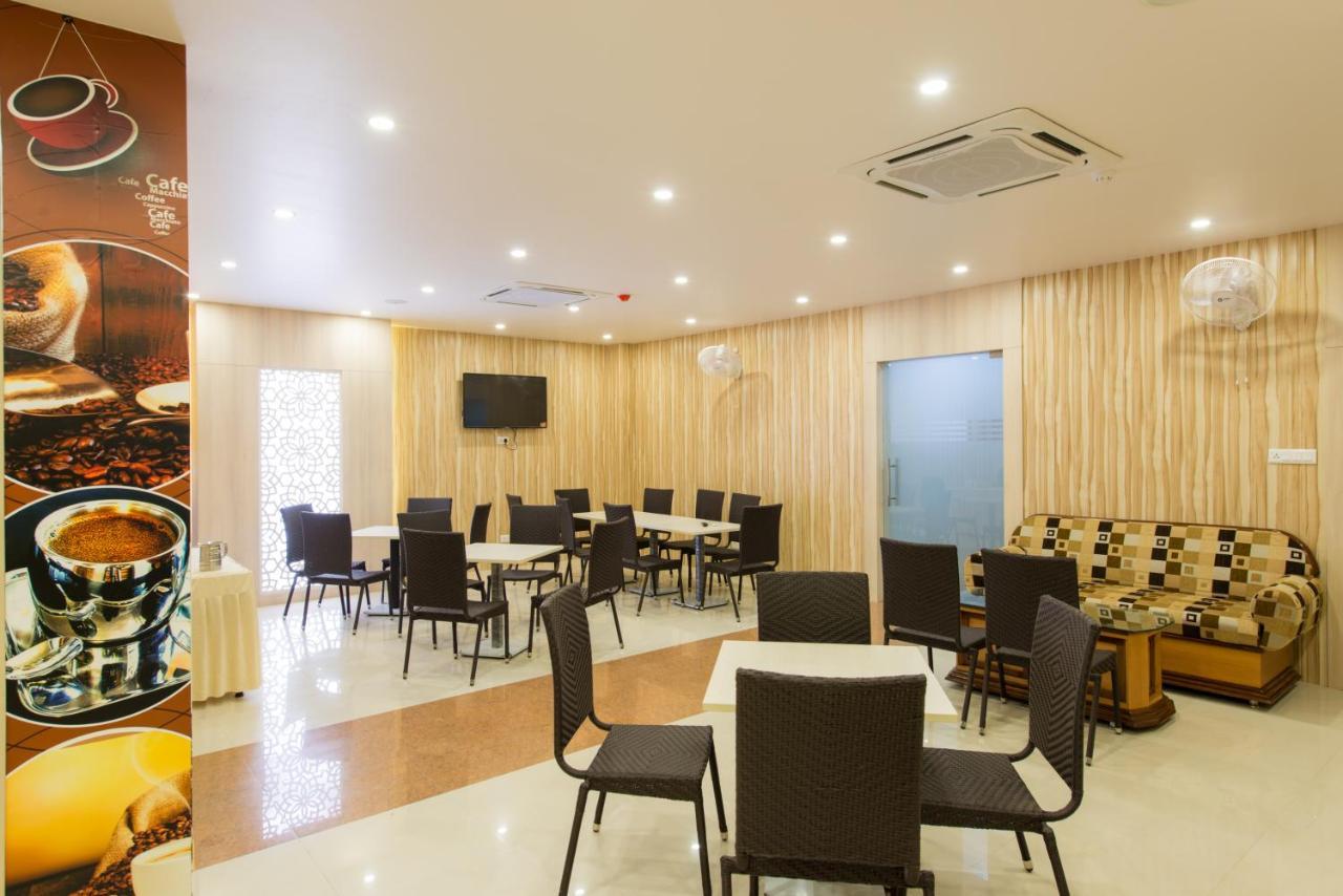 Hotel Ratana International 3*