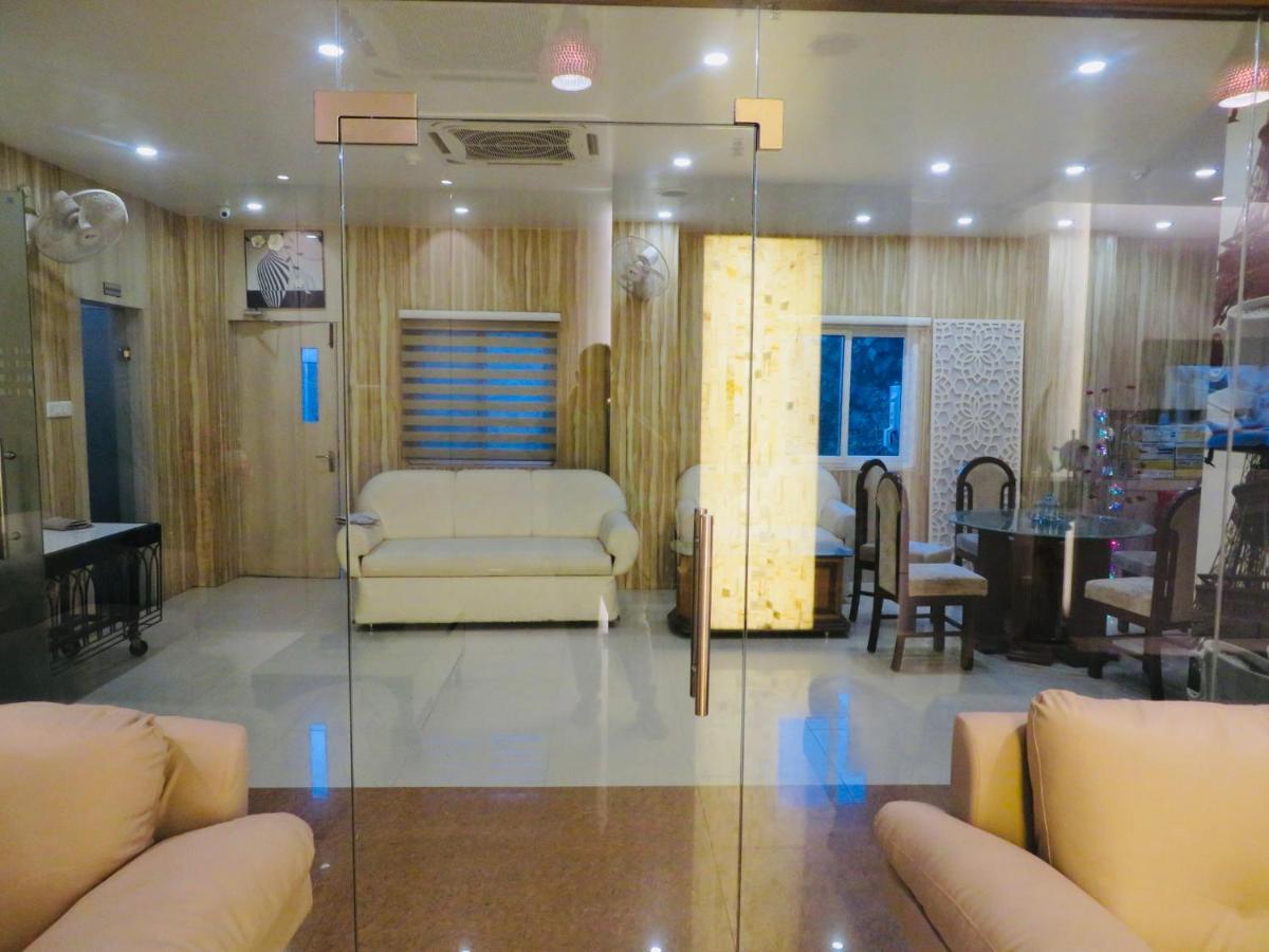 Ratana International Hotel 3*