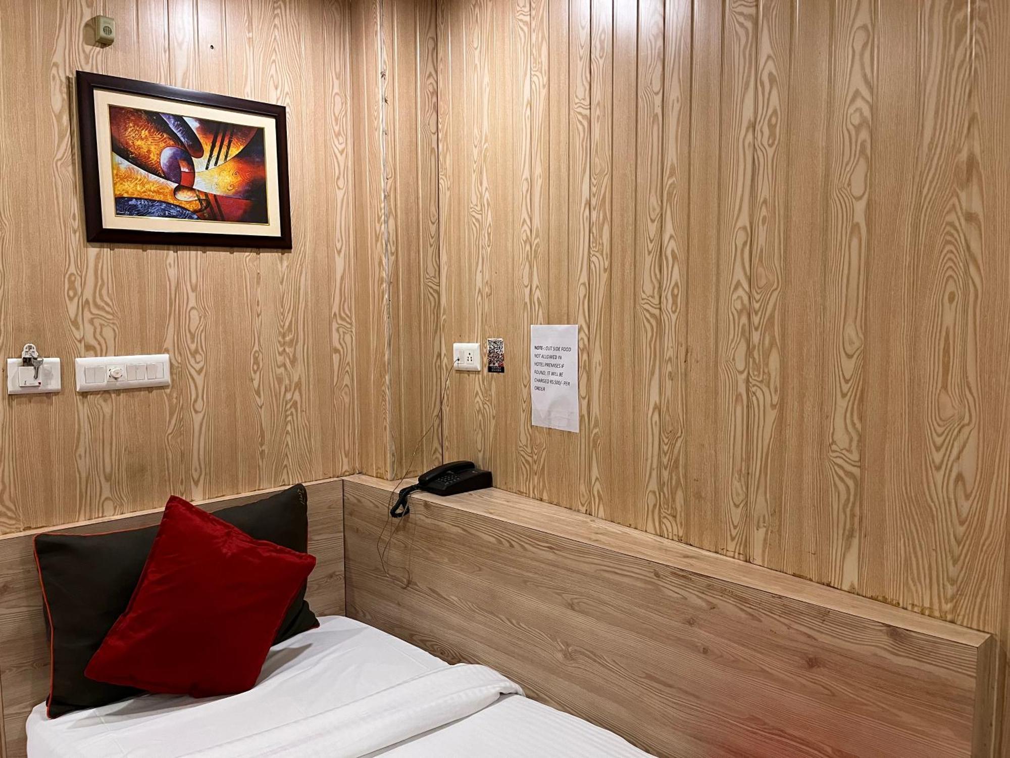 Ratana International 3* Lucknow